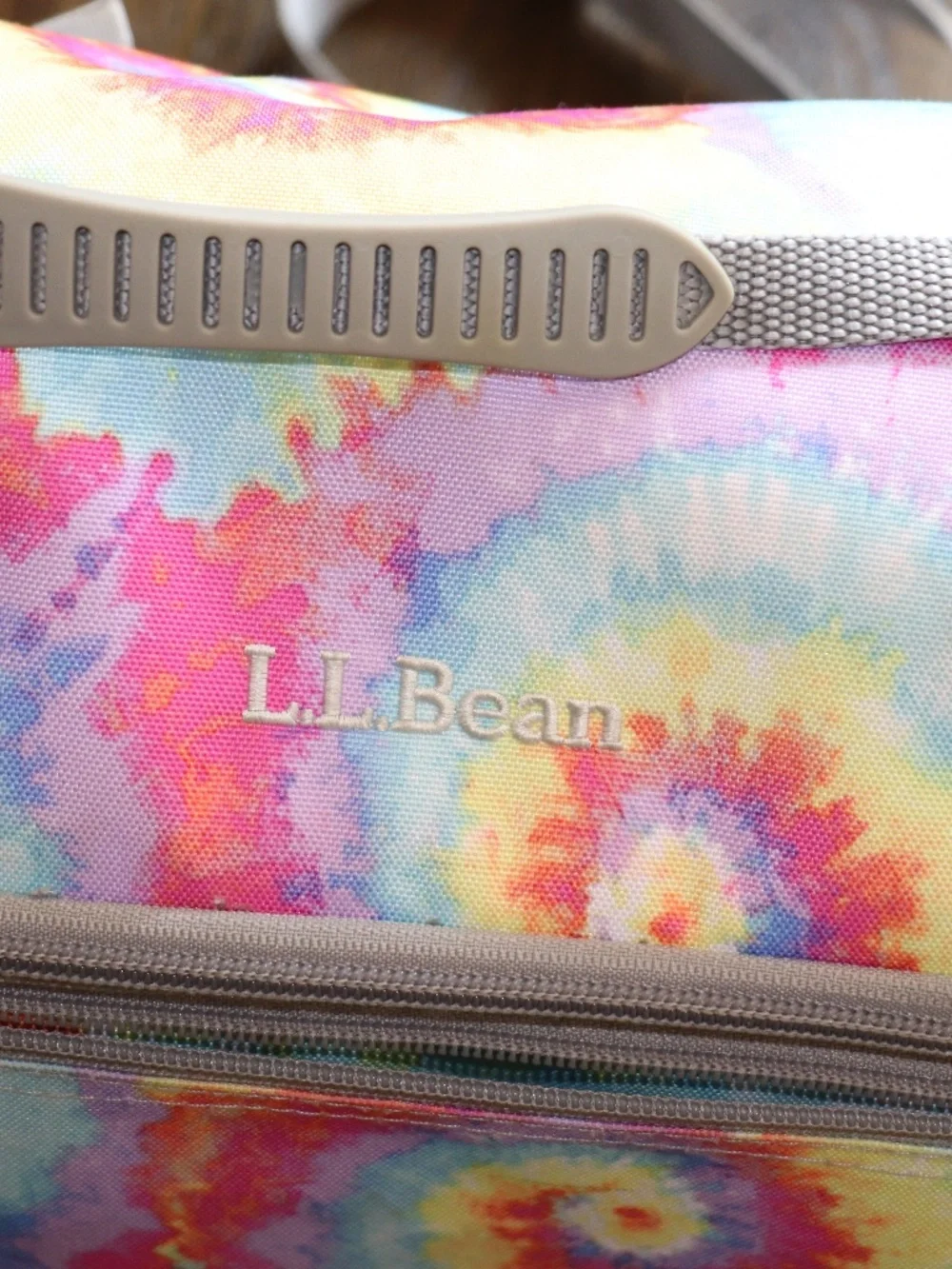 LL Bean Kids Girls Insulated Flip-Top Lunch Box Multi Tie- Dye Spiral School